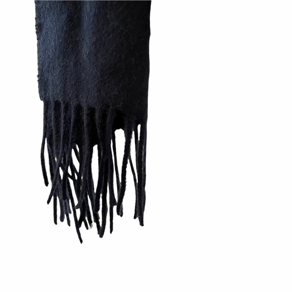 Nordstrom Cashmere Colorblock Fringe Scarf Blue NWOT - Picture 2 of 5